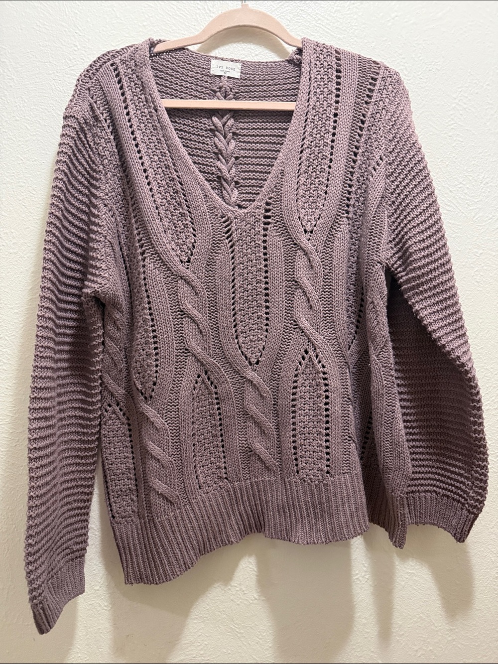 Cable-Knit V-Neck Sweater in Mauve by Lush